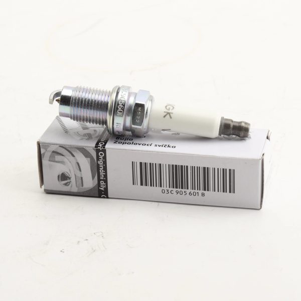 4 sztuki platynowych świec zapłonowych do VW Passata, Audi A1 A3, Golfa, Polo, Seata, Skody - OEM 03C905601B